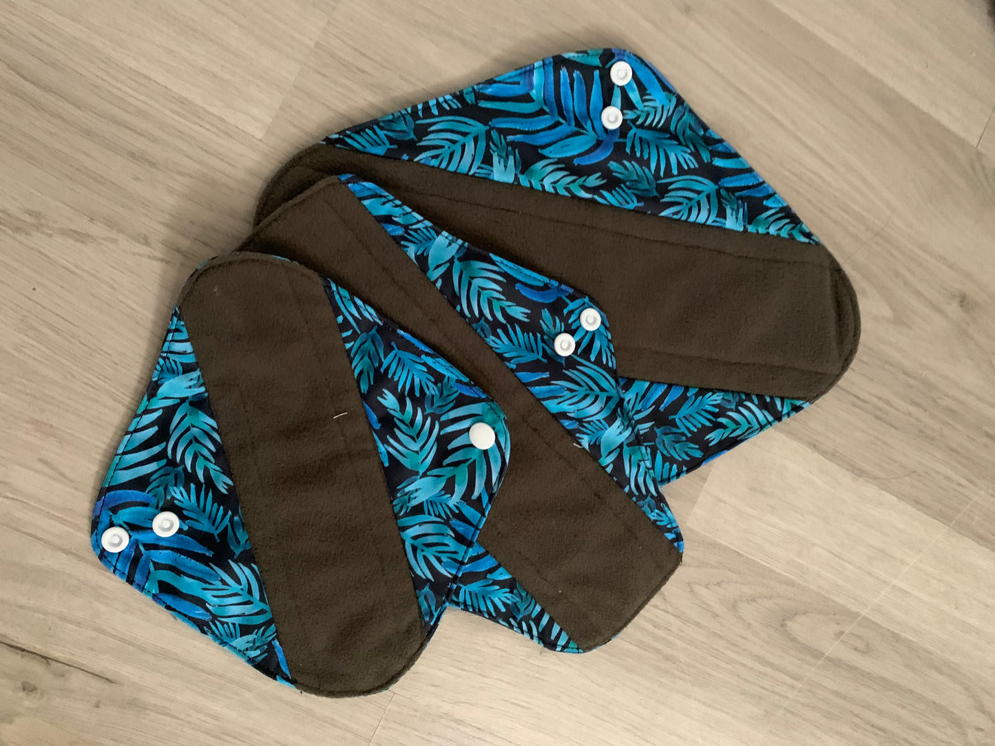 Serviettes hygiéniques lavable tropique bleu
